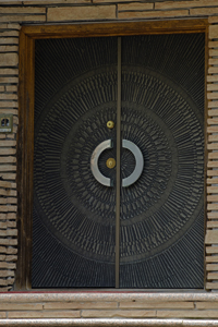 Front door on house leading up to trail at Greenbelt, Staten Island, NY 2017-70d-7720